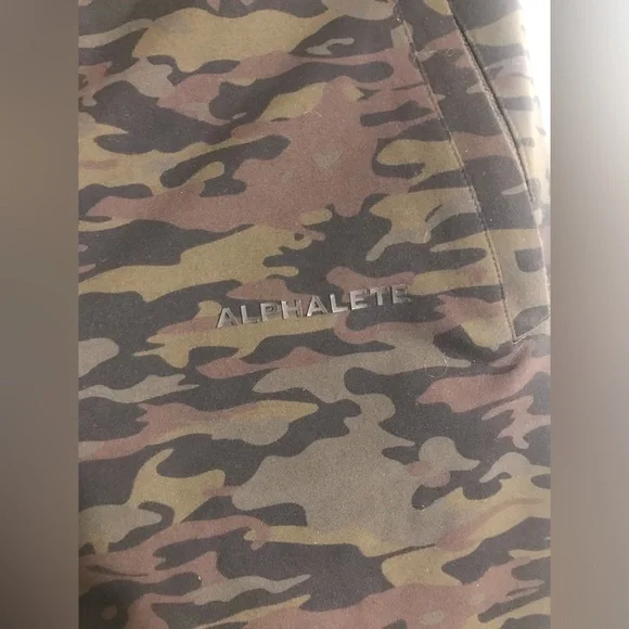 Alphalete Performance Joggers - Picture 2 of 3